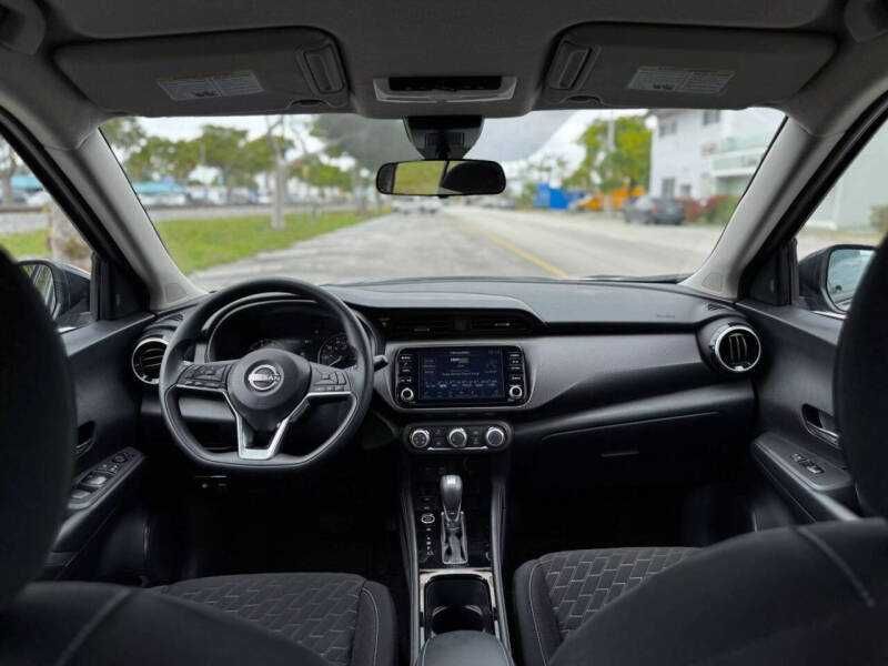 Nissan Kicks SV 2023