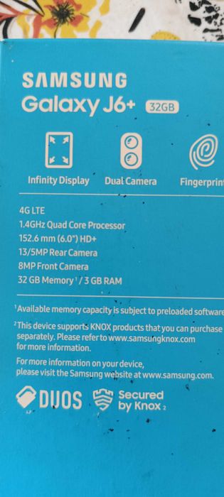 Telemóvel Samsung J6 Plus.