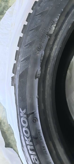 Шины зимние 255/45 r20