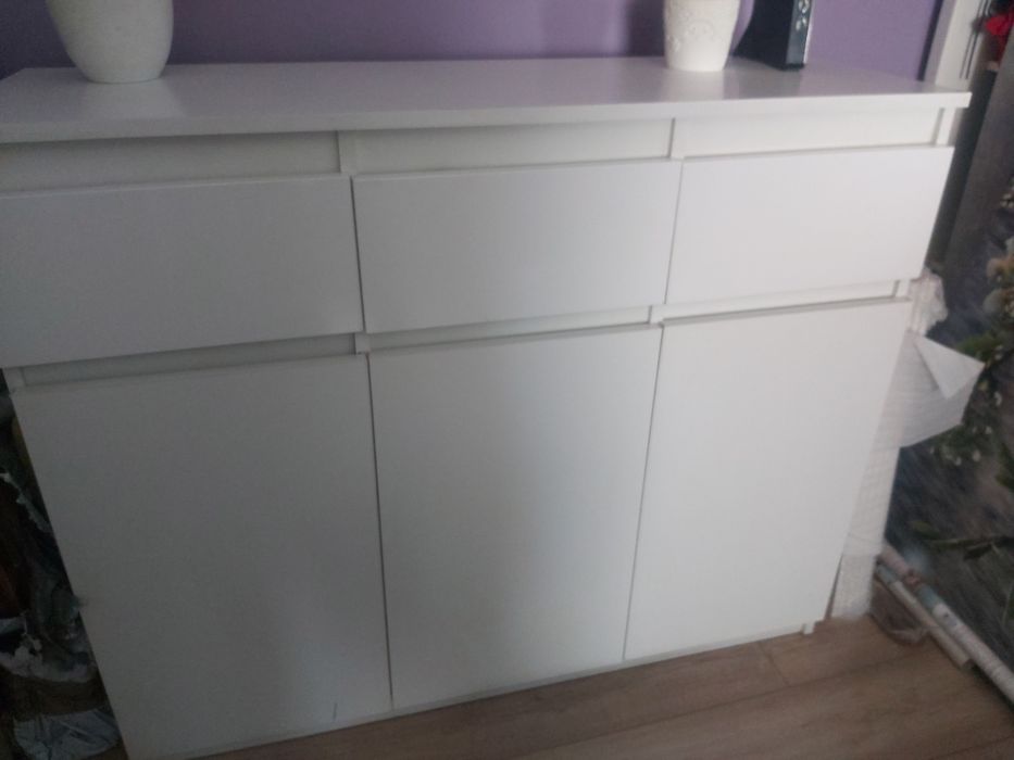 Biała komoda 120x40 prostota styl