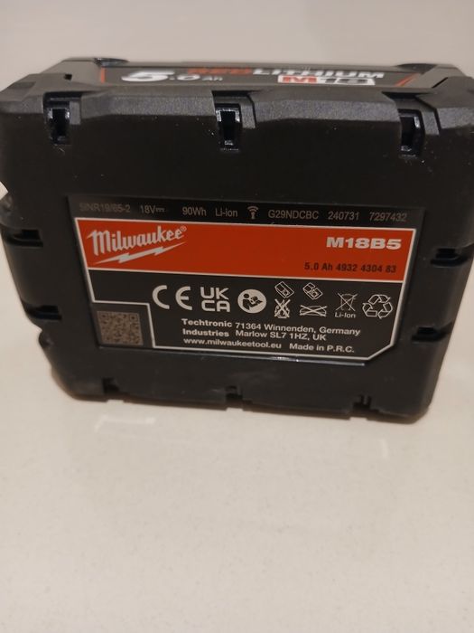 Milwaukee  M18 B5 18V Akumulator