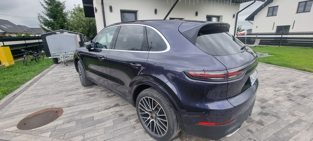 Wynajem Aut Porsche Cayenne 3.0l Wolna od 06.12