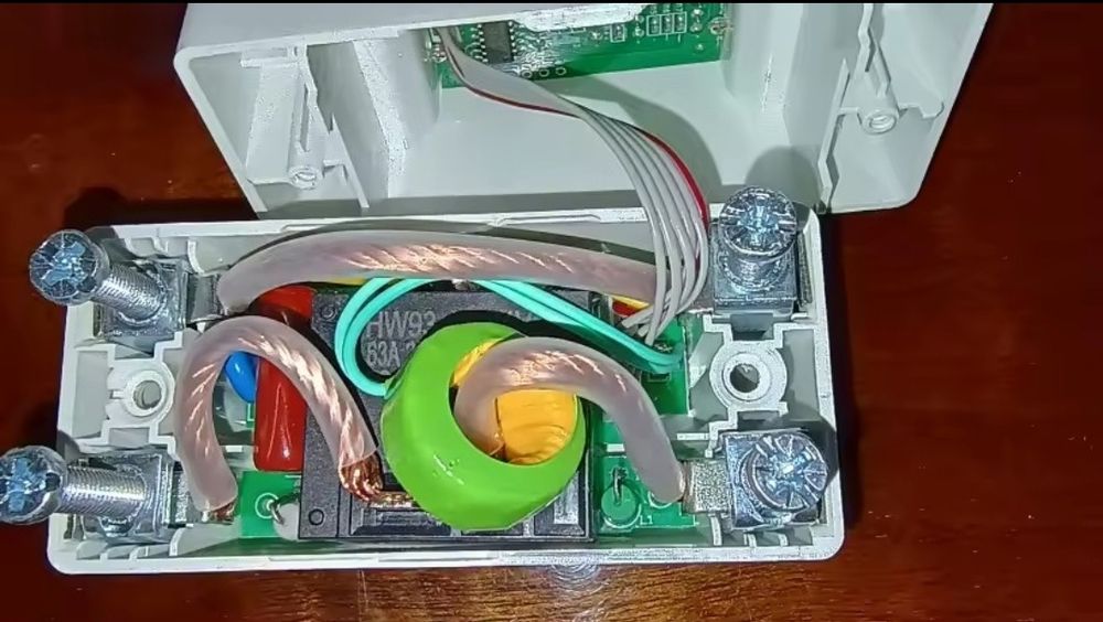 Реле напруги Tomzn 40A