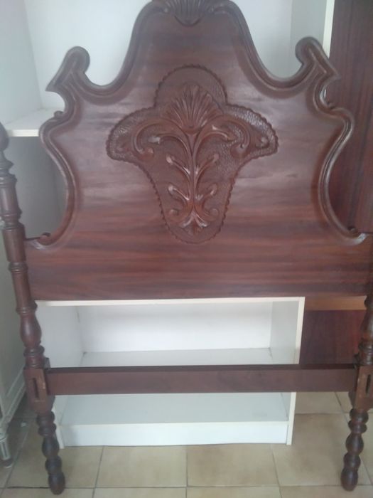 Cama solteiro estilo Barroco