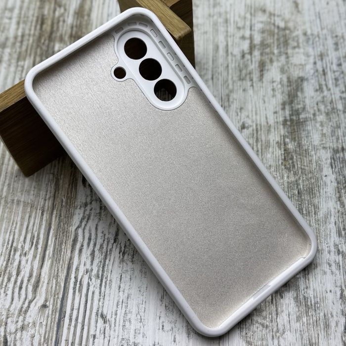 Не пачкается ‼️ Чехол софттач Silicone Case на Samsung A37/ A57/ A56 Белый. Білий Чохол