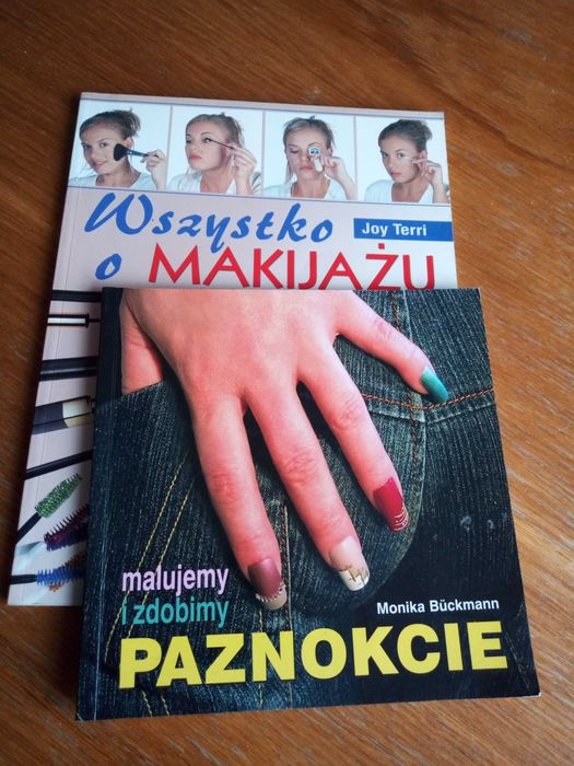 Makijaż i ozdabianie paznokci, poradniki, zestaw