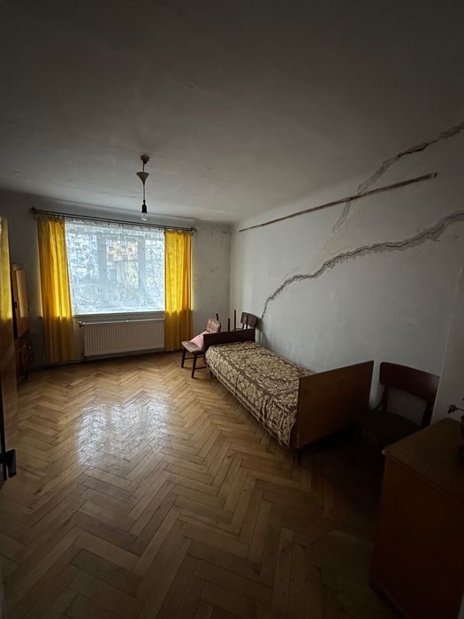 Квартира в Бродах, в центрі міста!!