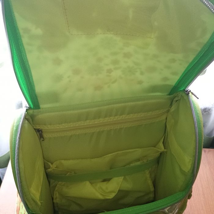 Портфель для дівчинки