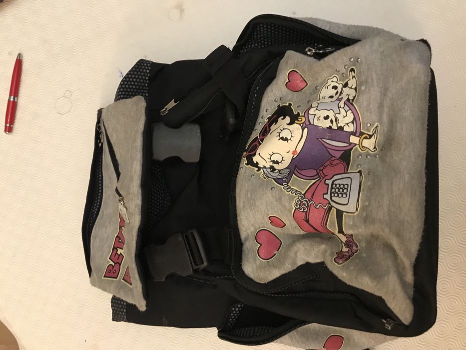 Mochila escolar da Betty Boop
