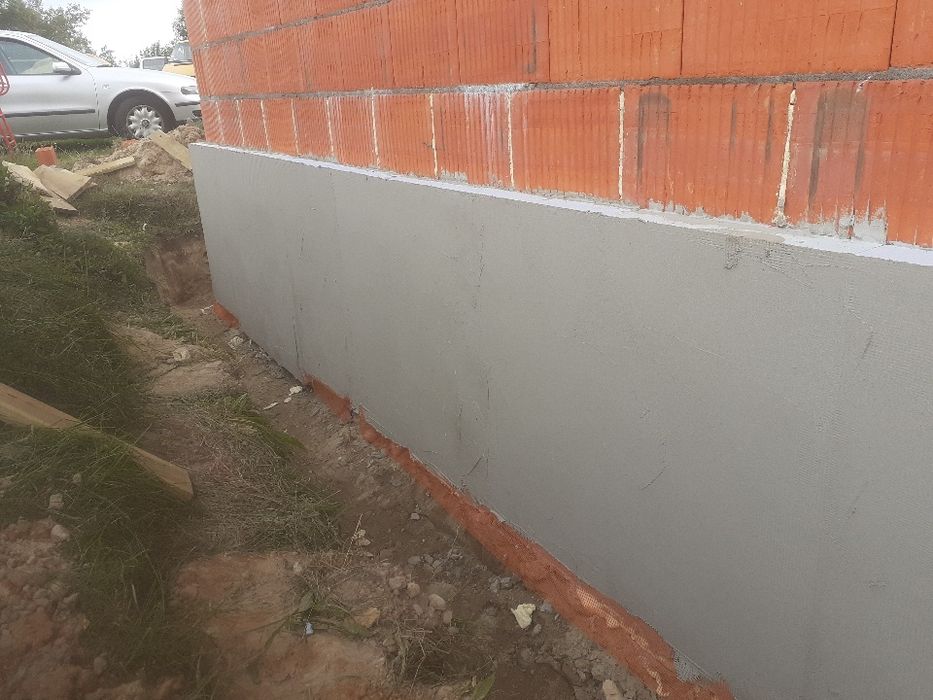 Drobne prace ziemne mini koparka. Izolacja docieplenie fundametów