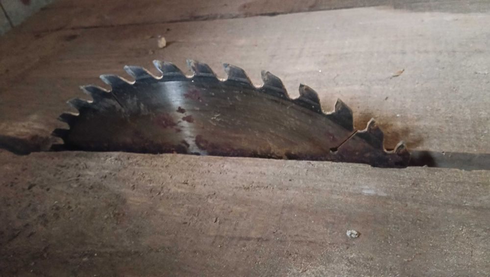 Serra circular para cortar lenha