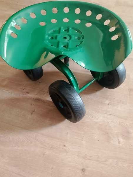 Mobilny fotel ogrodowy z regulacją wysokości