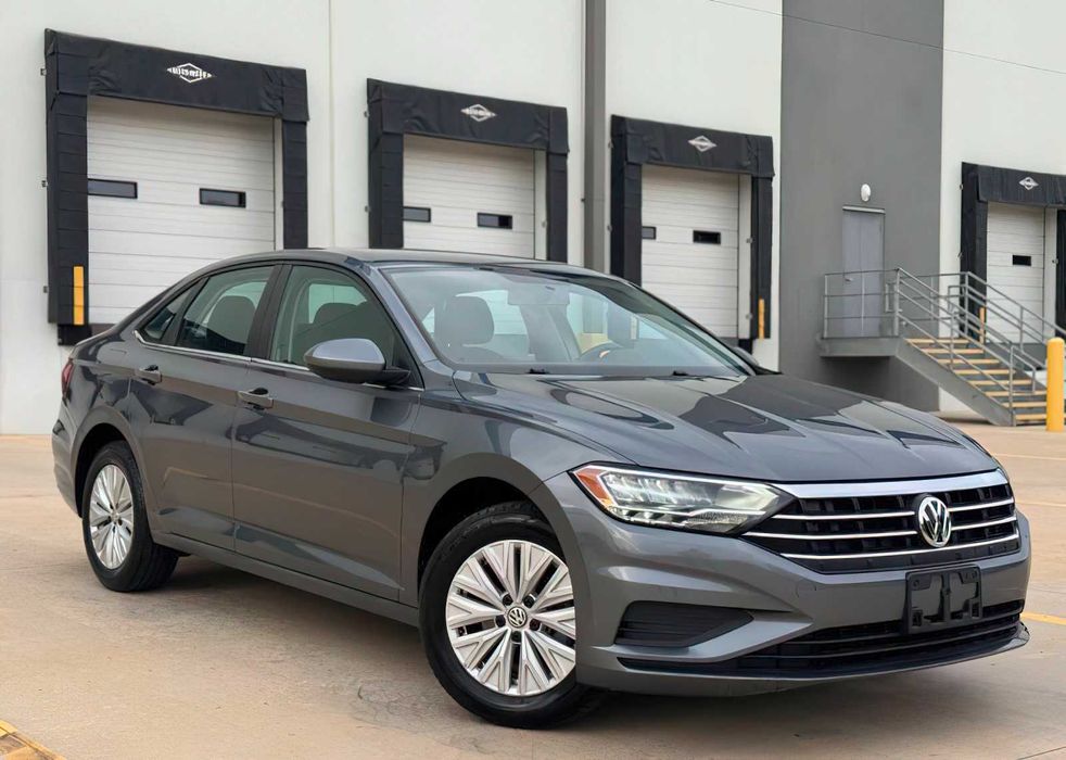 Volkswagen Jetta SE      2020