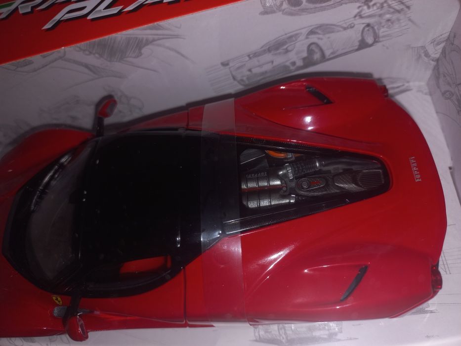 Bburago Ferrari Laferrari,skala 1:24