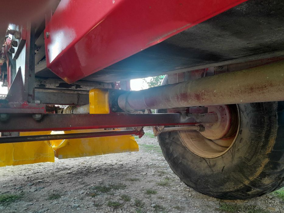 Rozsiewacz wapna Bredal K65A