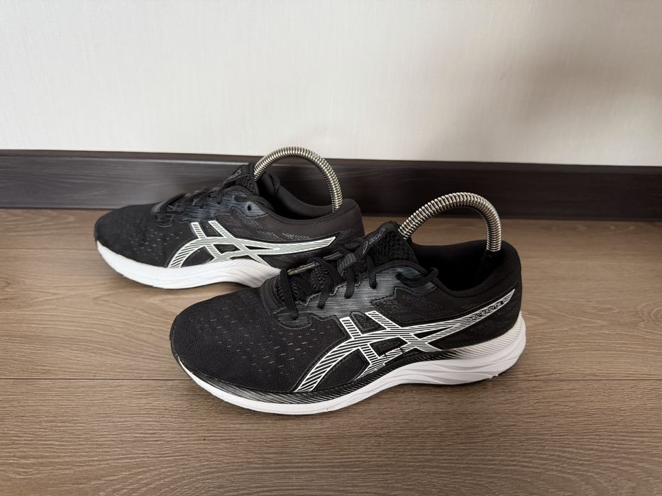 Кросівки Asics 40 розмір
