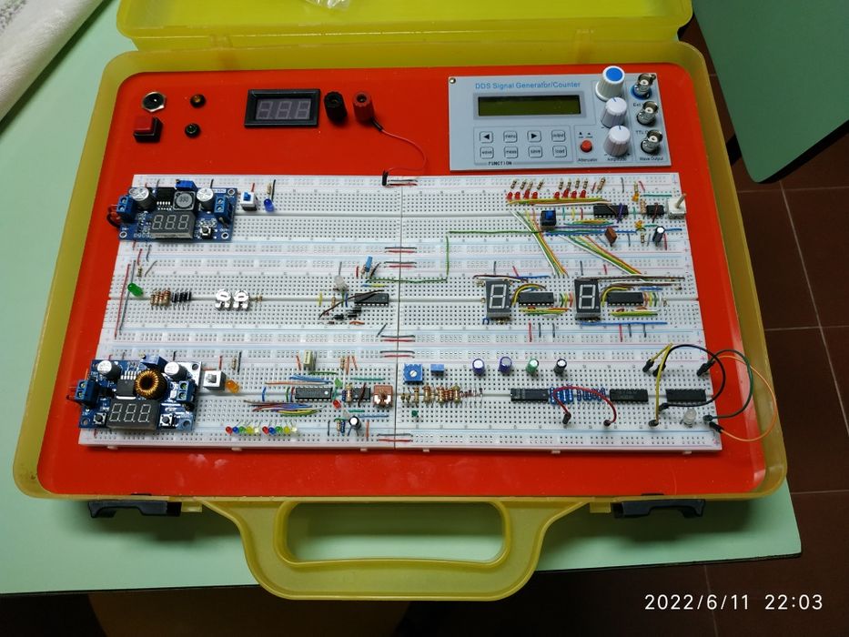 Laboratório de Electrónica portátil