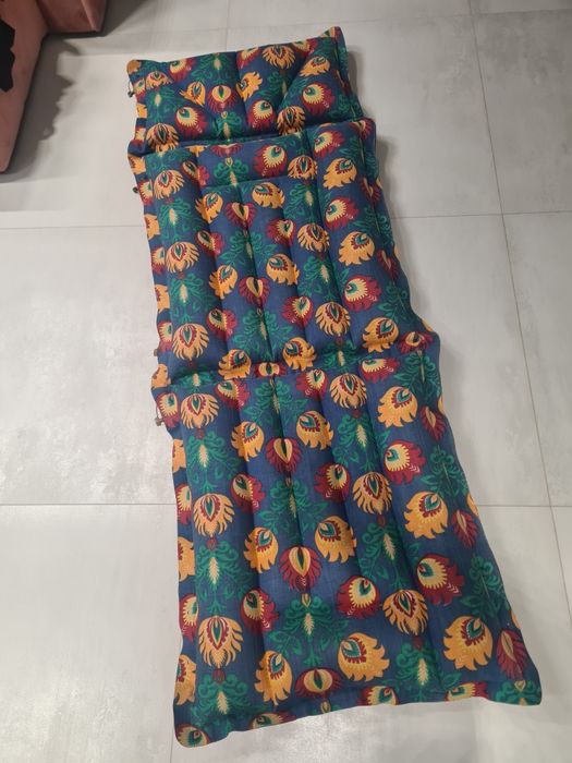 Sprzedam materac trzykomorowy z okresu PRL, oryginalny wzór, okazj