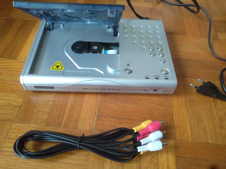 Leitor de DVDs - marca branca (baixa de preço!!)