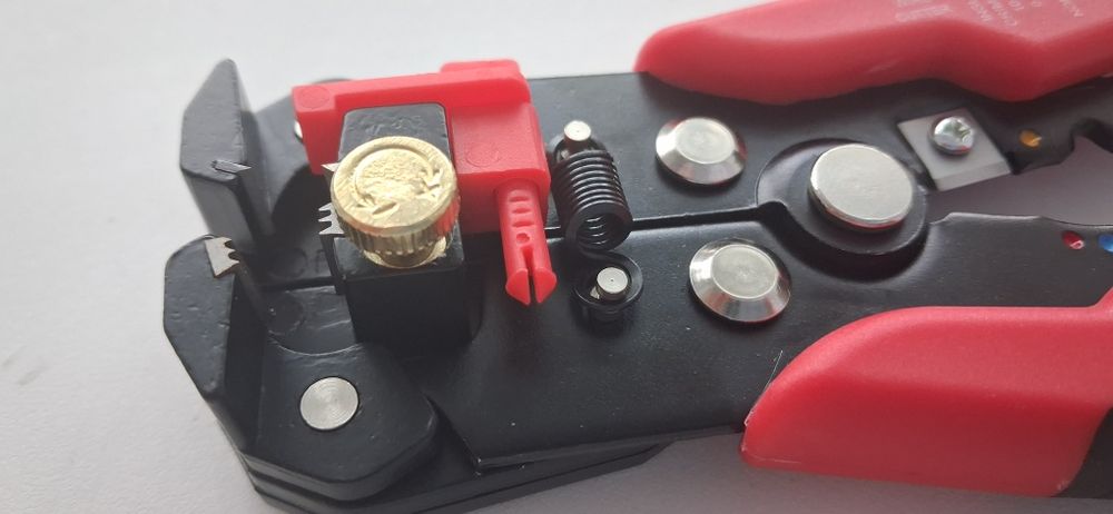 Знімач ізоляції автоматичний - стриппер 0.5-6мм