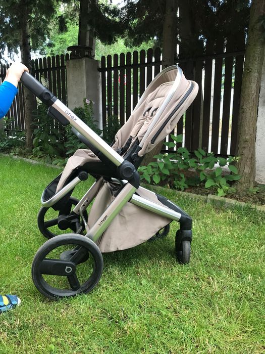 Wózek spacerowy z gondolą