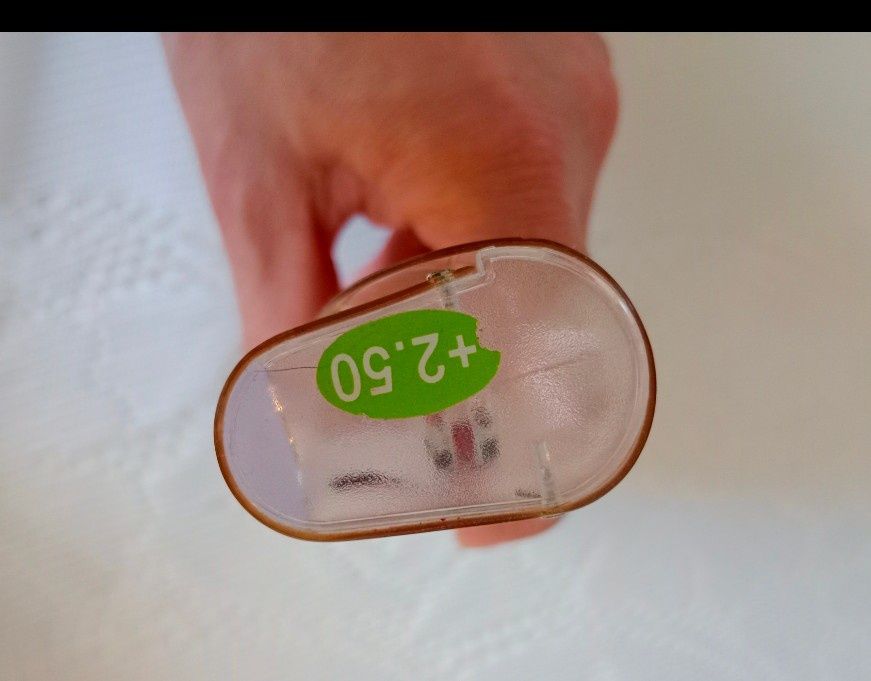 Okulary do czytania w etui +2.5