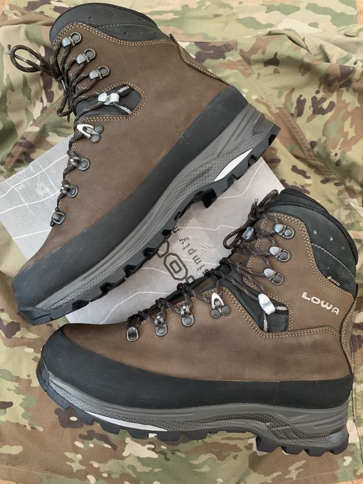 UK 9,5 Lowa Tibet GTX Розмір 44.