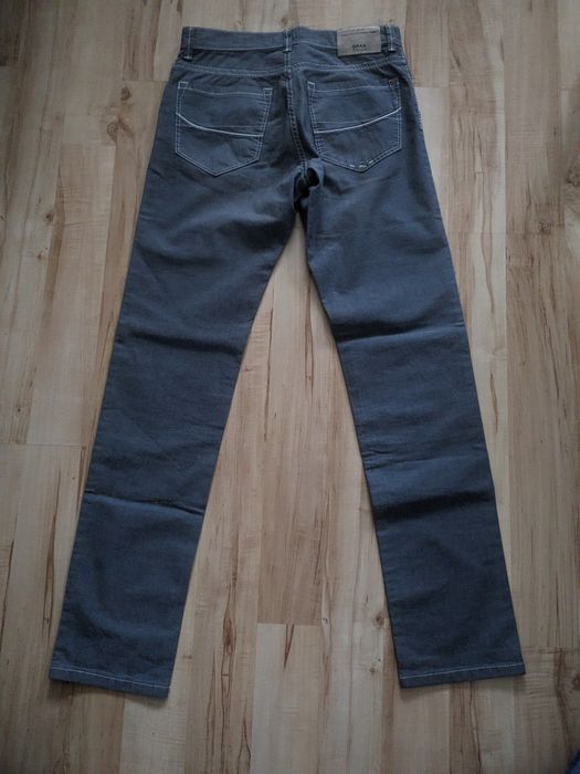 Spodnie Brax model Cadiz Straight Nieużywane W30 L34