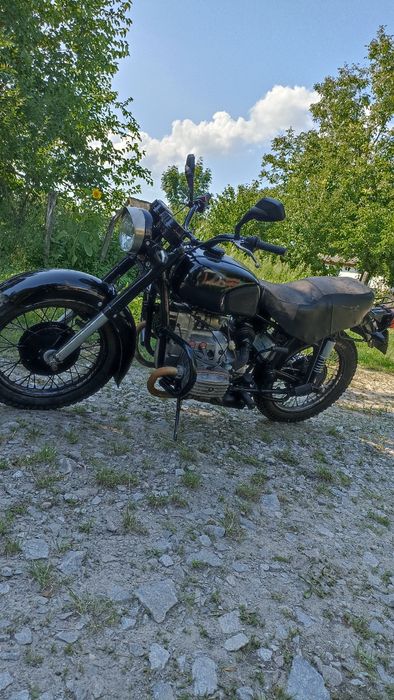 Продам, Мт Дніпро 11 в гарному стані