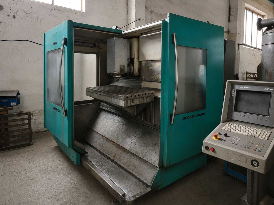 DMG DMU 60 E — вертикальний обробний центр Heidenhain