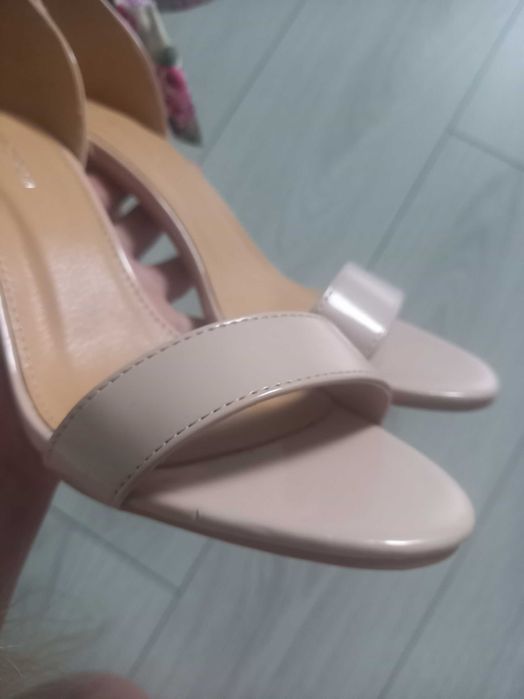 Buty na obcasie słupek szpilki 40 sandały sandałki