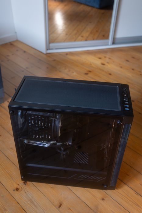 Komputer do pracy w biurze, gotowy na upgrade do gier/foto/video