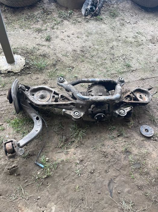 задняя подвеска BMW X3 E83 (2003-2010)