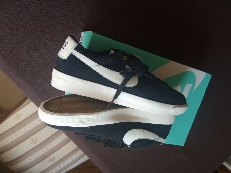 MINIRAMP (r. 42- 26,5 cm) Nike SB Blazer Low GT Black dunk low