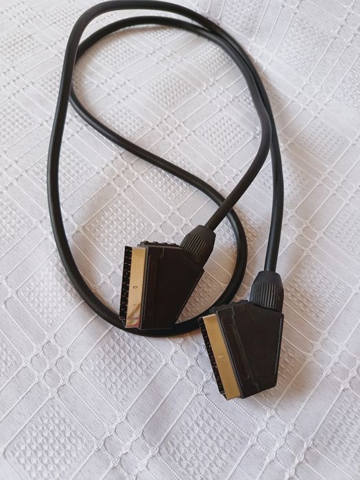 Kabel USB łączący telewizor z dekoderem