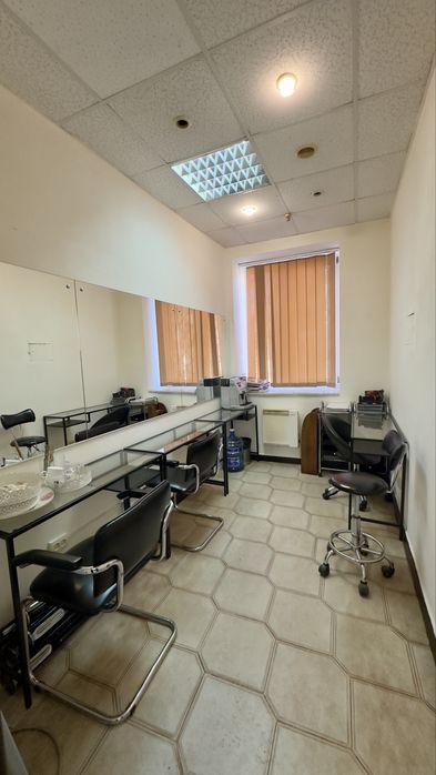 Продаж приміщення, 41,6 кв м , центр