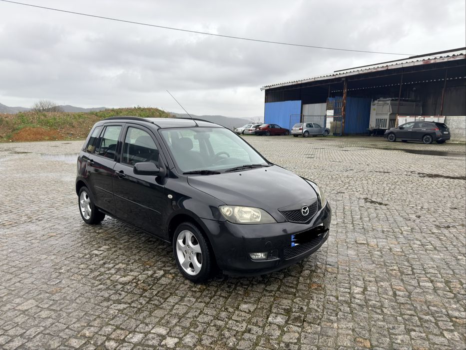 Mazda 2 1.2 16V muito nivo