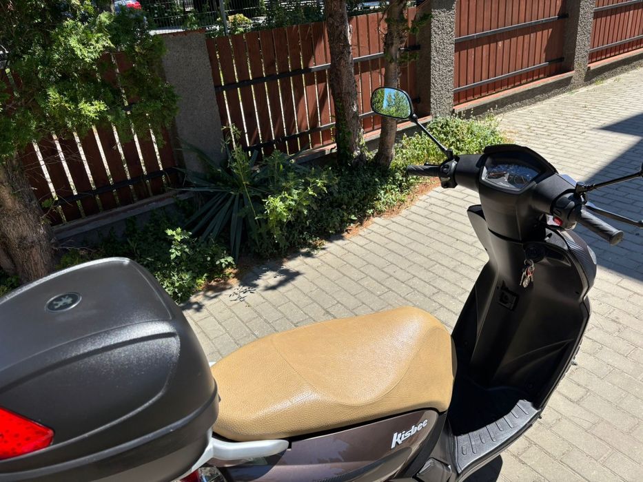 Peugeot Kisbee 50, 2017r, motorower, kufer    NOWA LOKALIZACJA