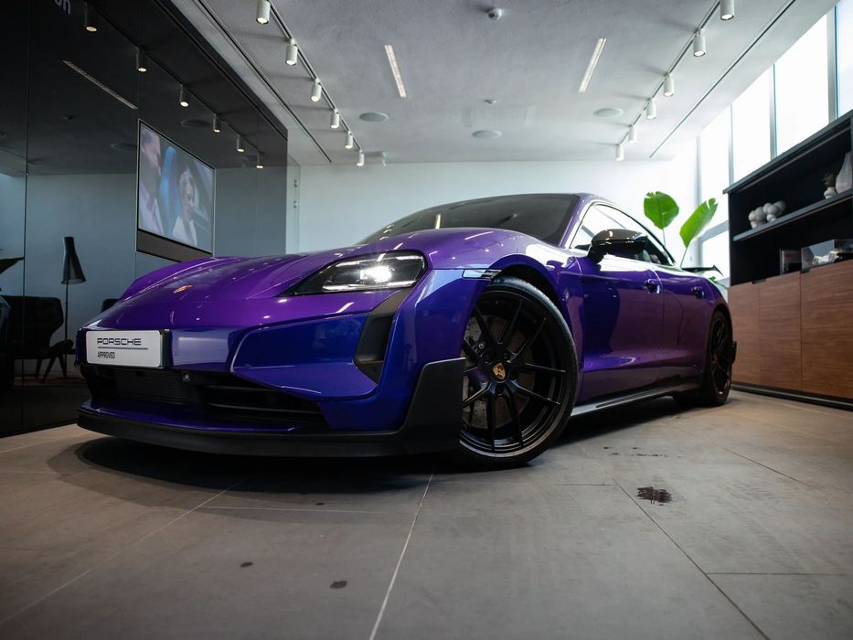Porsche Taycan Turbo GT Weissach