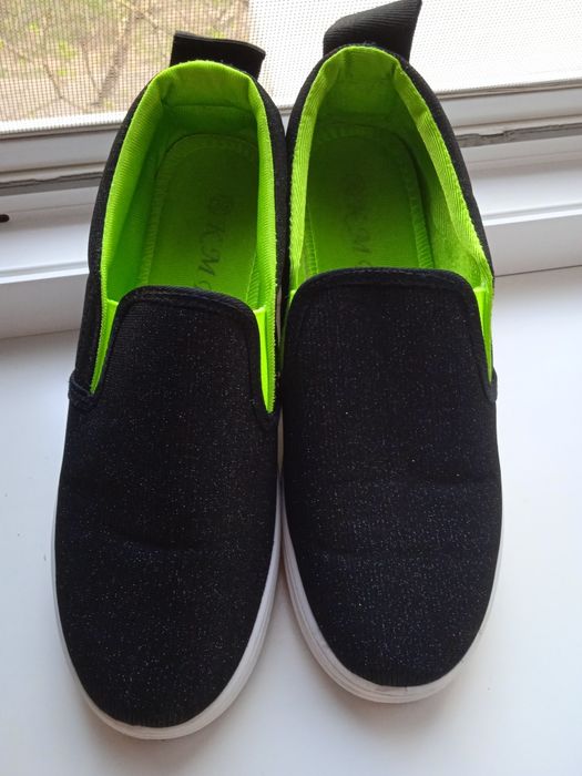 Мокасины, слипоны, кеды 39р