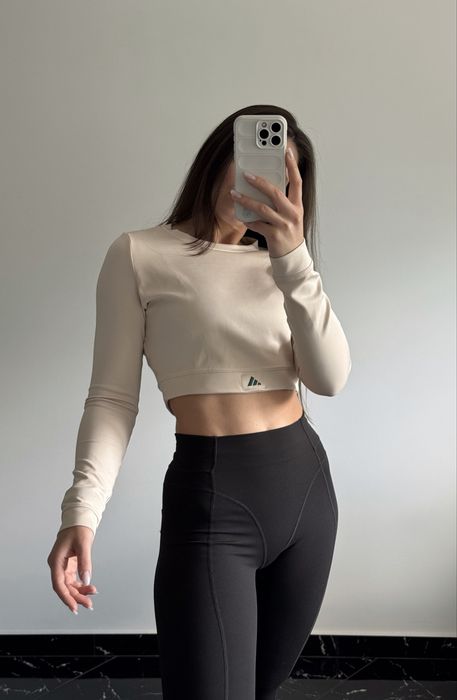 Спортивний топ Adidas M р.