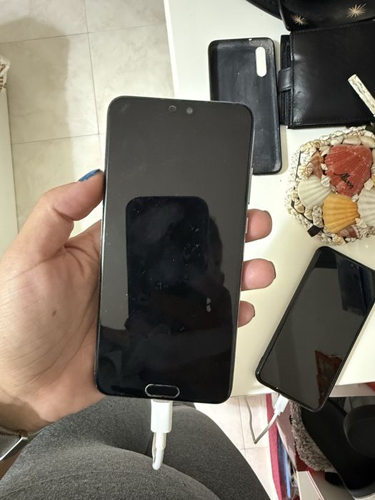 Vendo Huawei P20 usado mas em boas condicoes