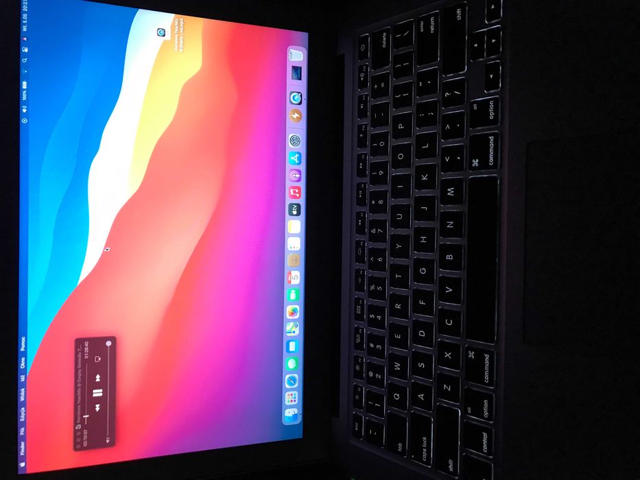 Apple Macbook AIR A1466 i5 4 GB/128 GB 2014 komplet szkoła bat. bdb