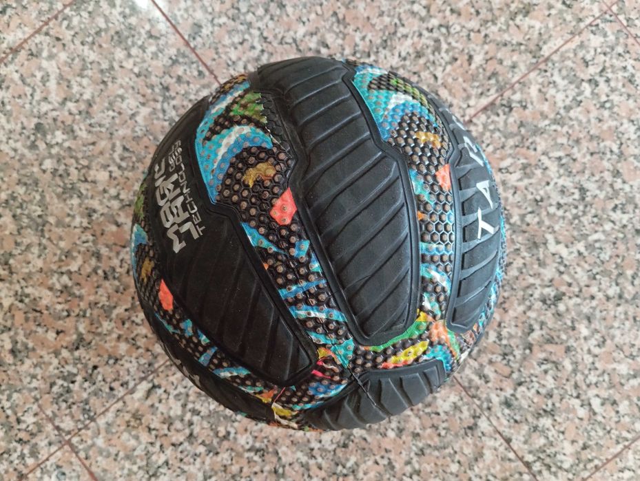 Bola de basquetebol nova