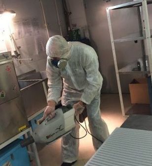 Травля Уничтожение Тараканов Клопов Блох  Знищення Тарганів Клопів Блі