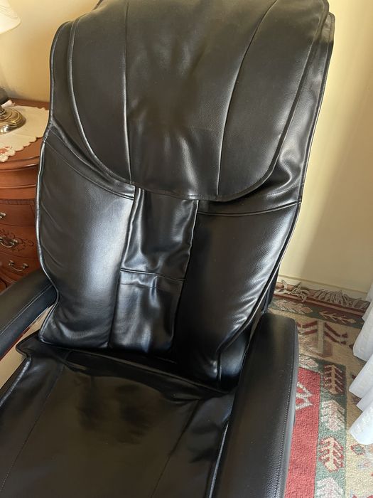 Cadeirão em pele