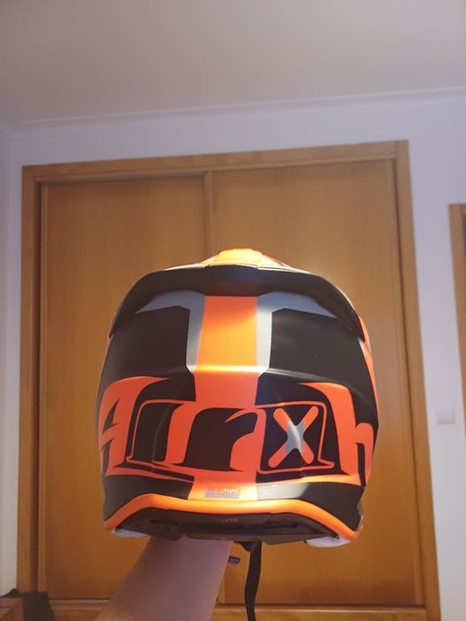 Vendo ou troco Capacete Airoh Strycker XXX Laranja Mate - Tamanho M