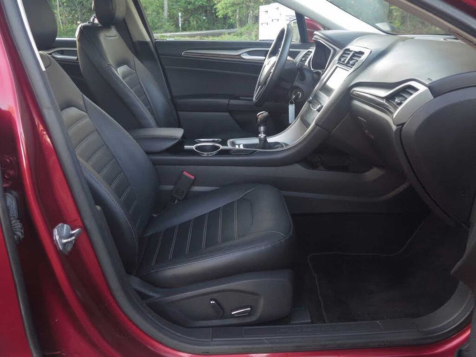 Ford Fusion SE      2013