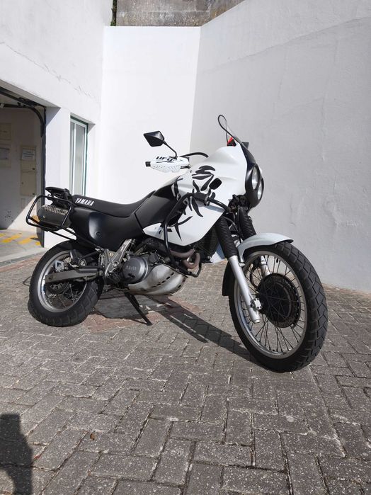 Moto Yamaha XTZ 660