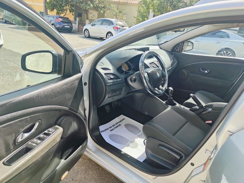 Renault Mégane Carrinha 2010 | Gasóleo | 215.000 km | 3.500€” — photo 5